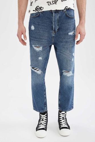 Ripped Loose Fit Jeans