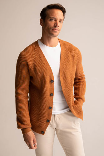 Relax Fit V-Neck Cardigan