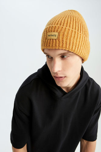 Men's Embroidered Knitwear Beret