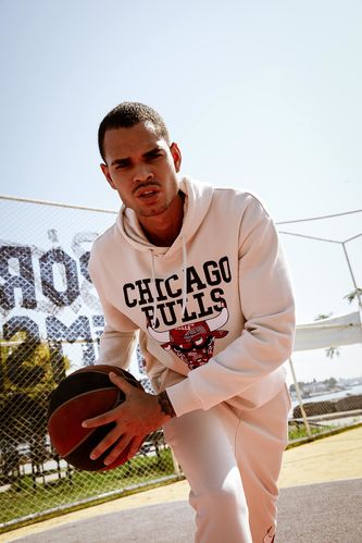 NBA Lisanslı Chicago Bulls Baskılı Oversize Fit Kapüşonlu Pamuklu Sweatshirt
