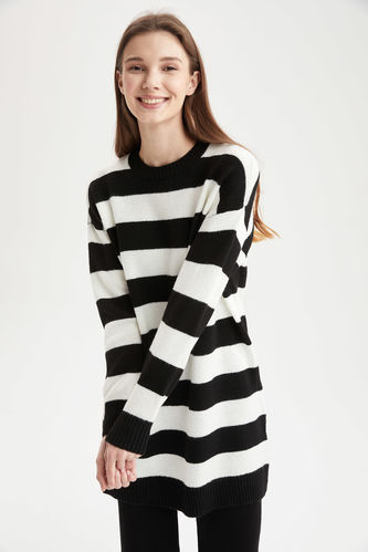 Relax Fit Crew Neck Striped Tunic