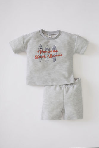 Erkek Bebek Slogan Baskılı Pamuklu Kısa Kollu Tişört Ve Şort Takımı