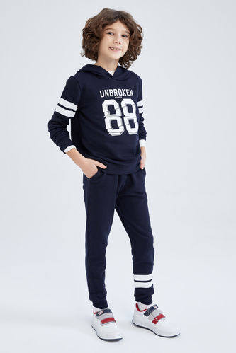 Boy Sweatshirt With Slogan Print & Jogger Set