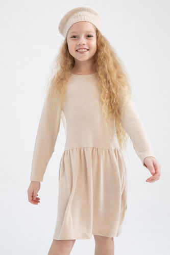 Трикотаж – вязаное платье и другая одежда для девочек