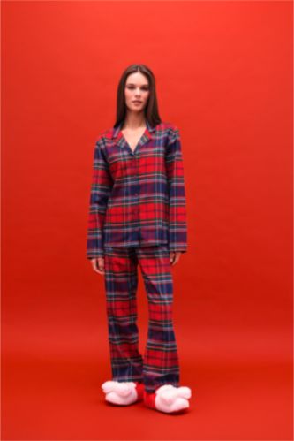 Fall in Love Flannel Top Bottom 2 Piece Pajama Set