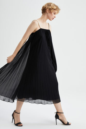 Nihan Peker Tasarım İnci Detaylı Askılı Piliseli Midi Elbise