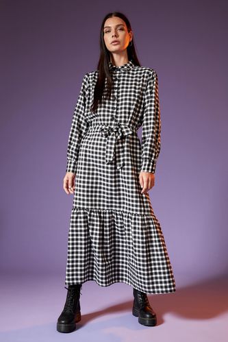 Long Sleeve Square Print Flywheel Detailed Maxi Dress