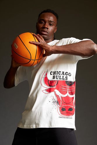 NBA Chicago Bulls Lisanslı Oversize Fit Kısa Kollu Tişört