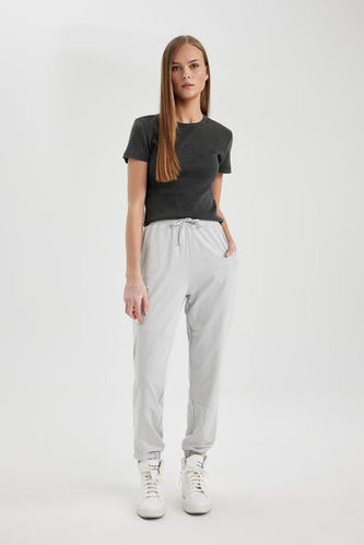 Jogger Standard Fit Trousers