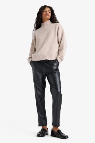Jogger Fit Cepli Yüksek Bel Standart Paça Suni Deri Pantolon