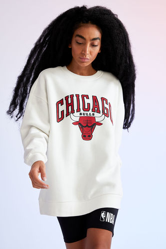 Defacto Fit NBA Chicago Bulls Lisanslı Oversize Fit Renk Bloklu İçi Yumuşak Tüylü Örme Sweatshirt