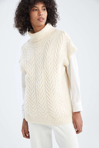 Pull Col Rond Coupe Regular En Maille Mi-Coupe