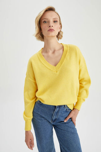 Relax Fit V-Neck Pullover