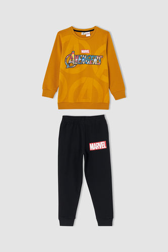 Boy Marvel Avengers License Long Sleeve Sweat Shirt And Sweatpants