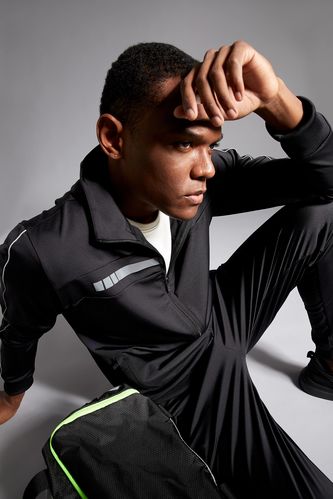 Black MEN Slim Fit Long Sleeve Sports Cardigan 2375396 | DeFacto