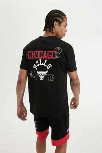 DeFactoFit NBA Chicago Bulls Standart Fit Bisiklet Yaka Ağır Kumaş Kısa Kollu Tişört