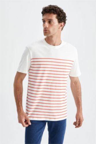 رجالي برتقالي تي شيرت قطن مخطط برقبة مستديرة وقصة عادية