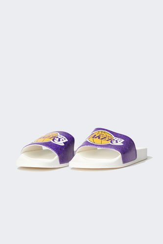 شبشب حريمي جلد صناعي بكعب مسطح من NBA Los Angeles Lakers