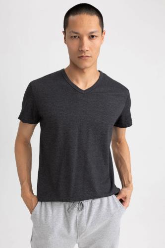 Slim Fit T-Shirt mit V-Ausschnitt