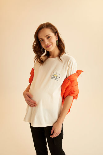 Oversized Short Sleeve Maternity T-Shirt