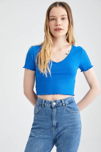 Fitted V Neck Short Sleeve Crop Top