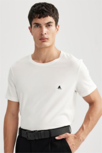 رجال أبيض تي شيرت مودرن فيت بياقة مستديرة