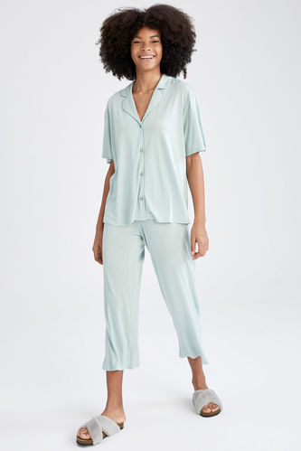 Relax Fit Shirt Collar Capri Pajamas Set