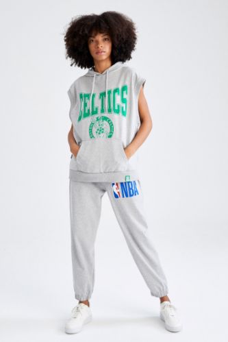 Grey WOMAN Oversized Sleeveless Boston Celtics Printed Hoodie