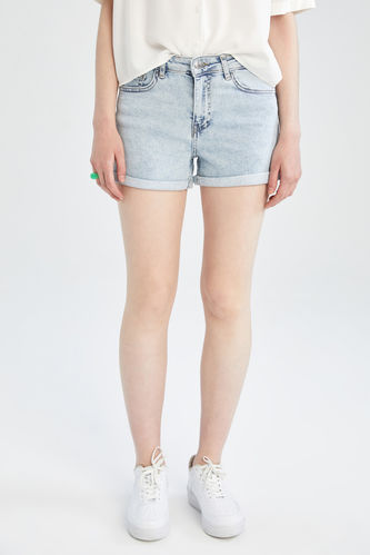 Normal Waist Washed Jean Shorts