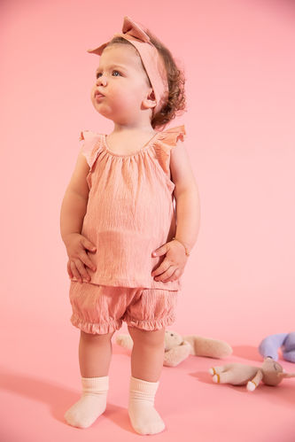 Kız Bebek Kolsuz Krinkıl Kumaş Bluz Şort 2'li Takım