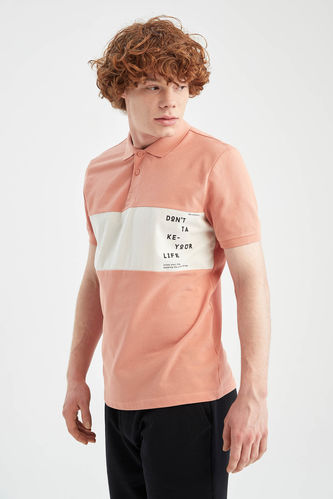 T-shirt regular fit en coton peigné imprimé à col polo
