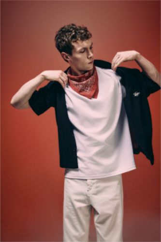 HOMME Blanc Oversize Crew Neck Short Sleeve T-Shirt