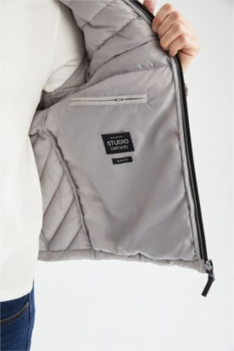 White Man Slim Fit Lined Puffer Jacket 2456222 | DeFacto