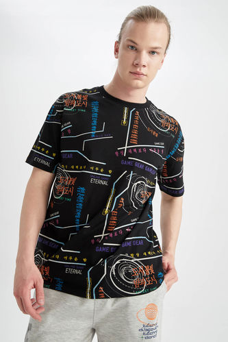 Boxy Fit Crew Neck Printed Cotton Combed T-Shirt