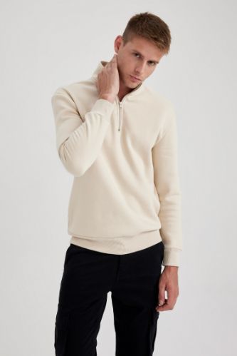 Beige Man Comfort fit half zip neck sweatshirt 2560447 | DeFacto