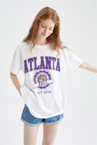 نساء أبيض تي شيرت نص كم مطبوع اوفر سايز بياقة مستديرة