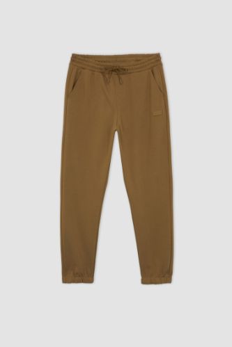 Regular Fit With Pockets Trousers