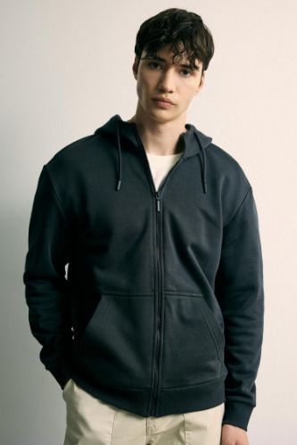 Regular Fit Kapüşonlu İçi Yumuşak Tüylü Cepli Basic Düz Fermuarlı Sweatshirt