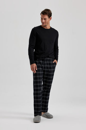 Regular Fit Long Flannel Bottom with Pockets