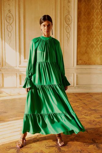 Nihan Peker Tasarım Yakası Fiyonklu Volanlı Uzun Kollu Maxi Elbise