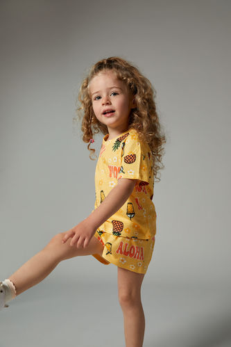 Baby Girl Pineapple Patterned Cotton Short Sleeve T-Shirt Shorts 2-Pack Set