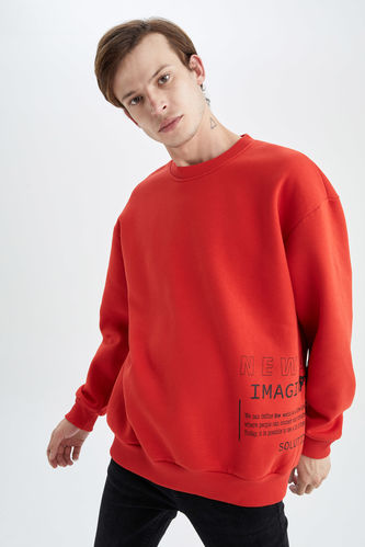 Boxy Fit Long Sleeve Sweatshirt