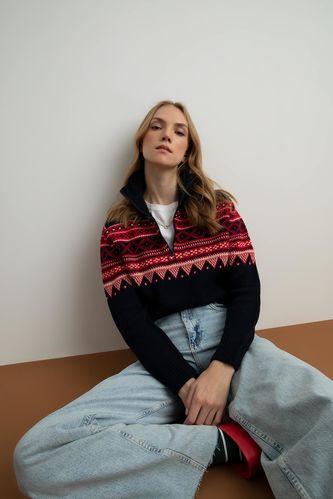Пуловер стандартного кроя для женщин