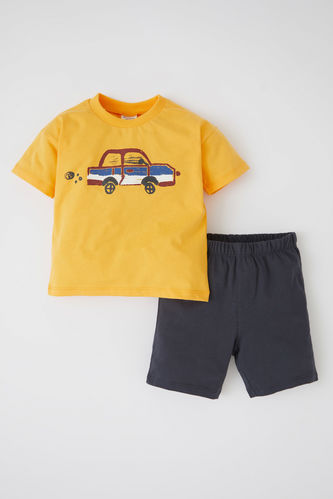 Комплект шорты и футболка стандартного кроя с коротким рукавом с принтом машин