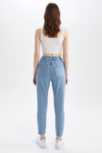 Blue Woman Mom Fit High Waist Jeans 2543076 | DeFacto