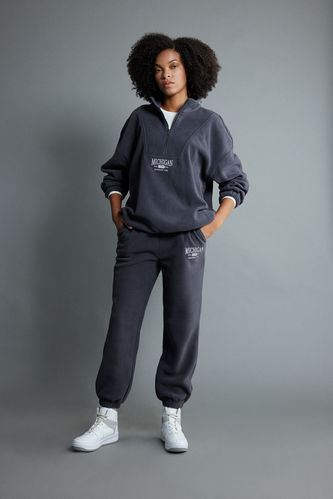 Standard Fit Long Length Fleece Trousers with Pockets
