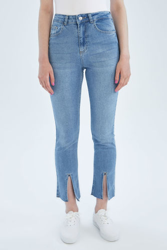 Slim Fit Yüksek Bel Paça Ucu Kesik Jean Pantolon
