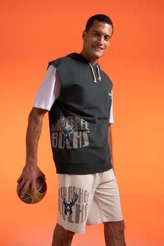 DeFactoFit NBA Milwaukee Bucks Oversize Fit Kapüşonlu Pamuklu Tişört