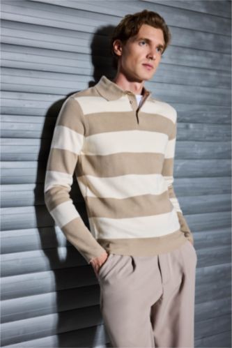 بلوفر تريكو ملون قصة عادية بياقة بولو