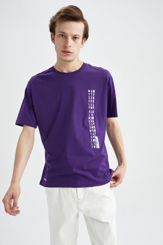 T-shirt imprimé coupe carrée à col ras du cou
